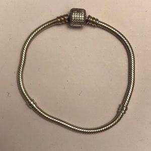 Pandora sparkley clasp 7.1 Bracelet